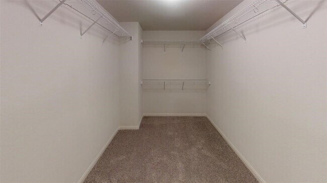 Foto del edificio - 212 Autumn Berry Ln