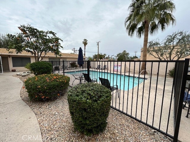 Foto del edificio - 73740 Santa Rosa Way