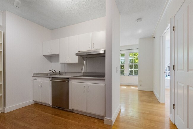 Foto del edificio - 534 Beacon St