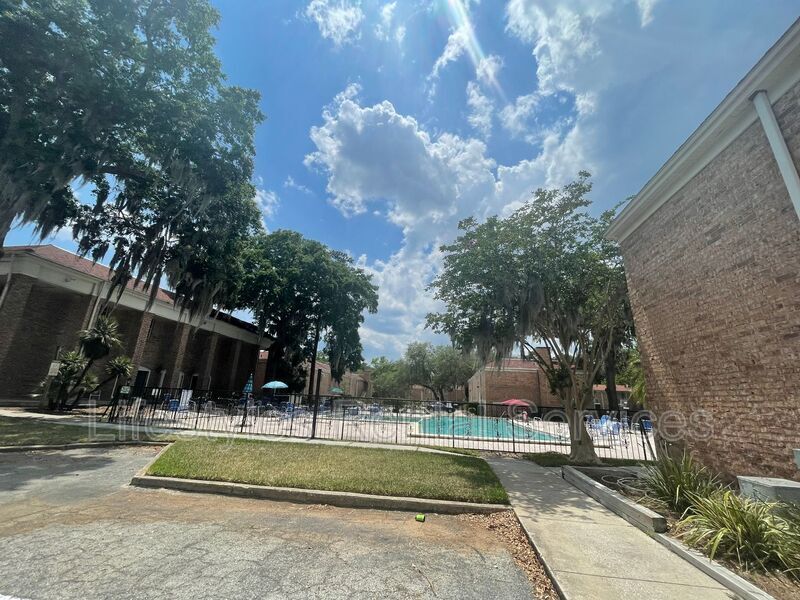 Primary Photo - 5201 Atlantic Blvd