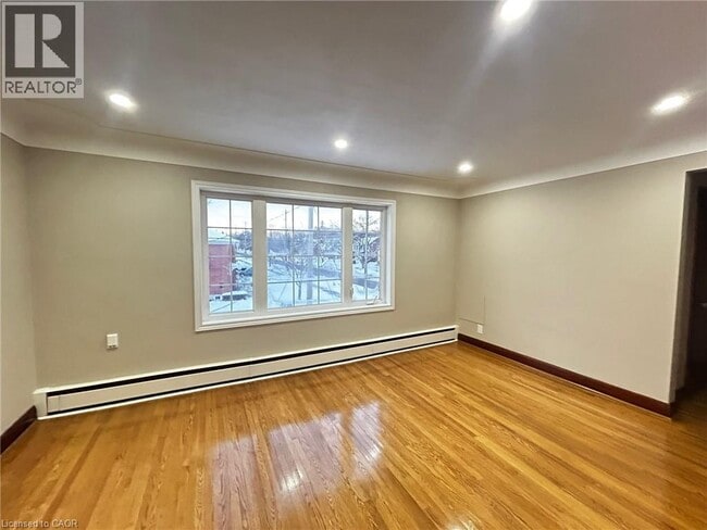 Building Photo - 169 Chapel St