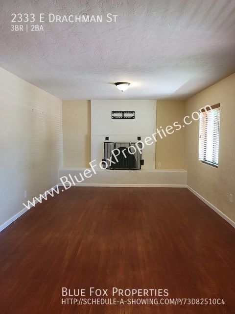 Building Photo - 3 Bedroom, 2 Bathroom near UofA and Banner...
