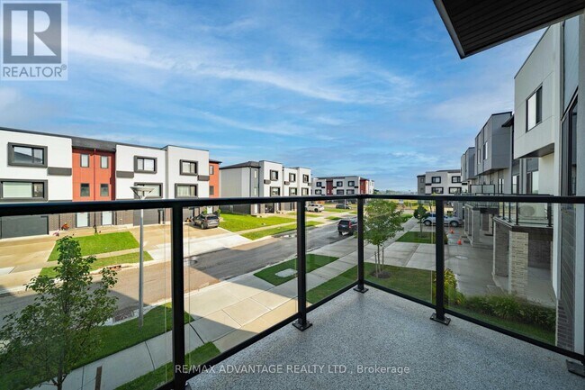 Photo du bâtiment - 3363 David Milne Way