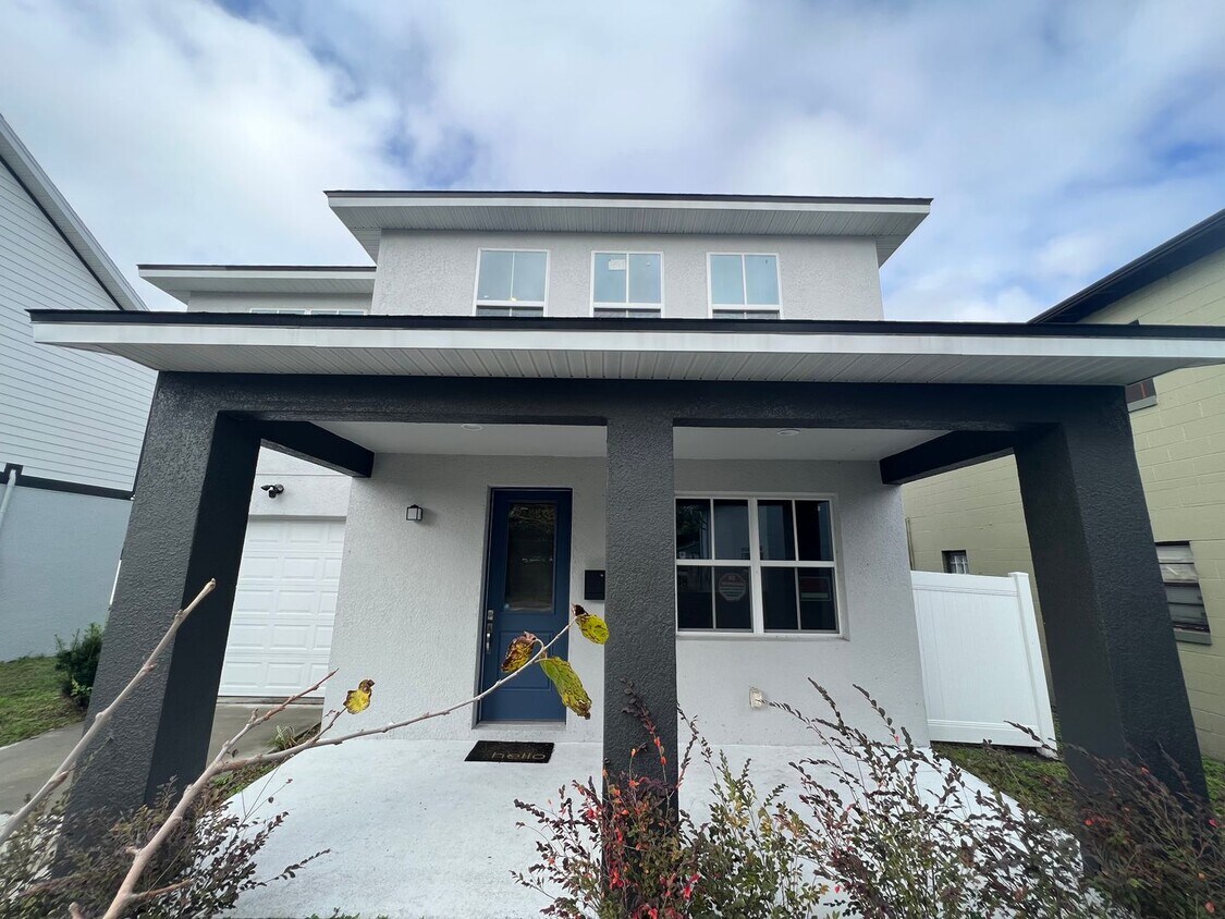 Primary Photo - Stunning NEW CONSTRUCTION 3 Bedroom 2.5 Ba...