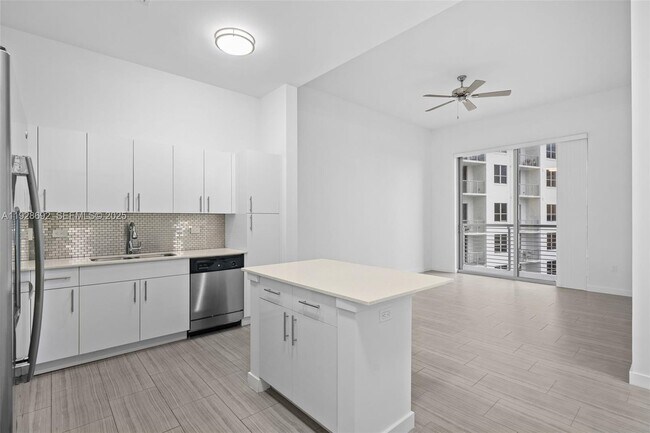 Foto del edificio - 1776 Polk St