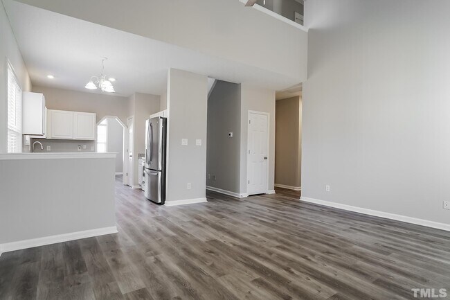 Foto del edificio - 1029 Southgate Dr