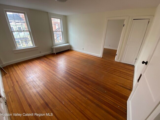 Foto del edificio - 227 Warren St