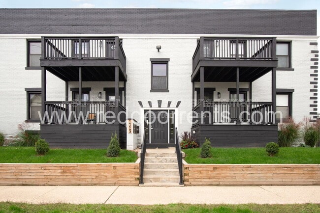 Photo - 1329 E Market St Apartment