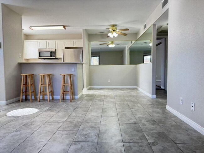Foto del edificio - 2987 Juniper Hills Blvd