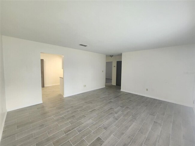 Foto del edificio - 5817 NW 23rd Terrace