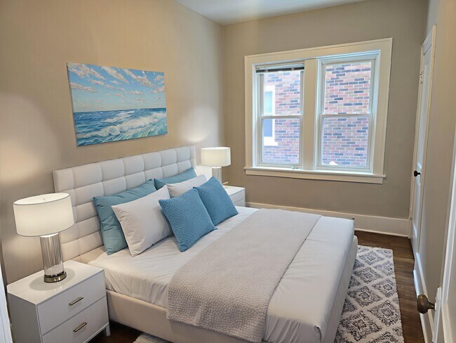 Foto del edificio - 1026 Lakepointe St