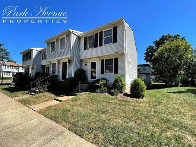 Building Photo - 9445 Lexington Cir