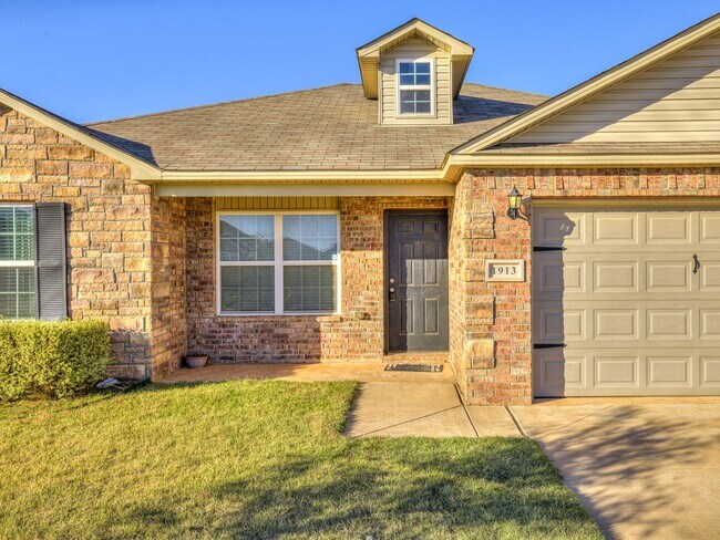 Foto del edificio - Cute home in Mustang schools + 3 bedrooms + 2 bathrooms