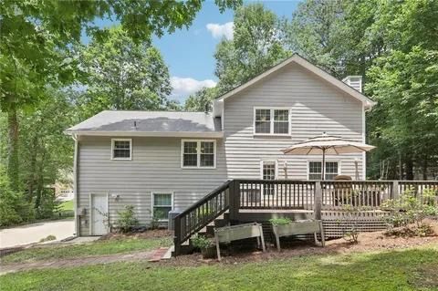 Building Photo - 159 Cavan Way