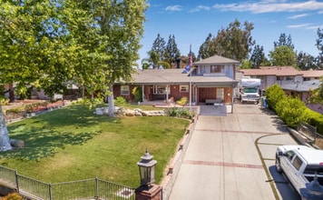 Building Photo - 1762 Los Feliz Dr