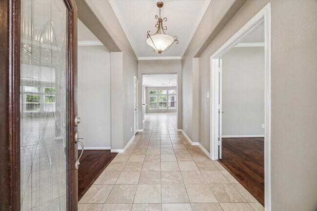 Foto del edificio - 6502 Grand Flora Ct