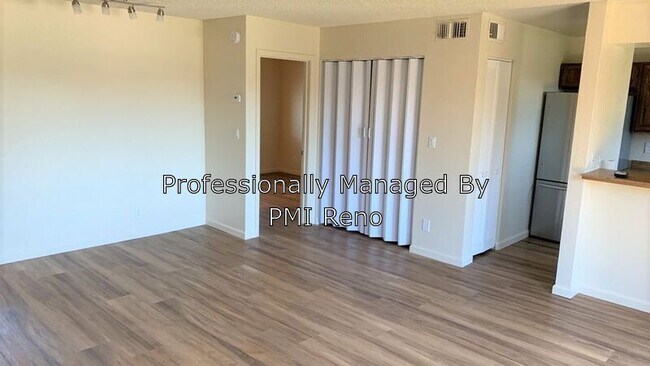 Foto del edificio - 3222 Bristle Branch Dr