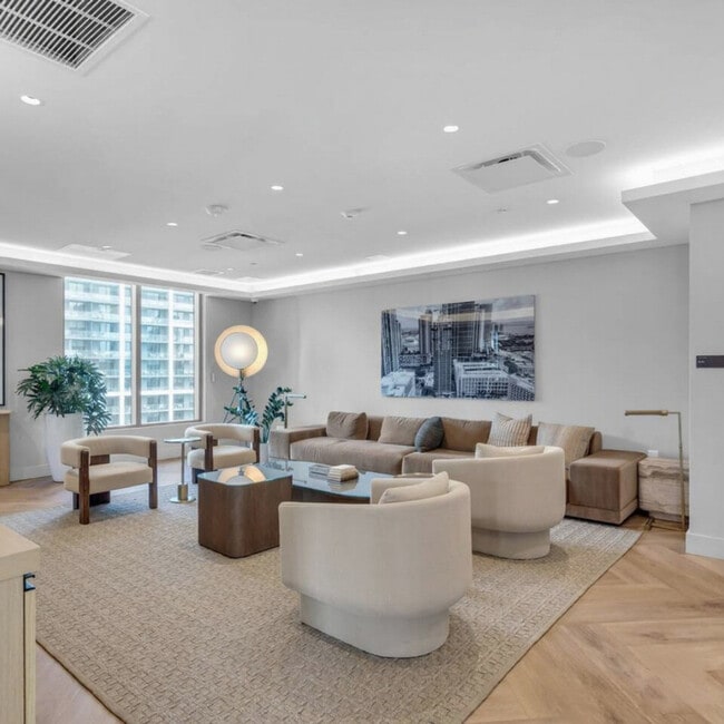 Foto del edificio - 115 NE 5th St