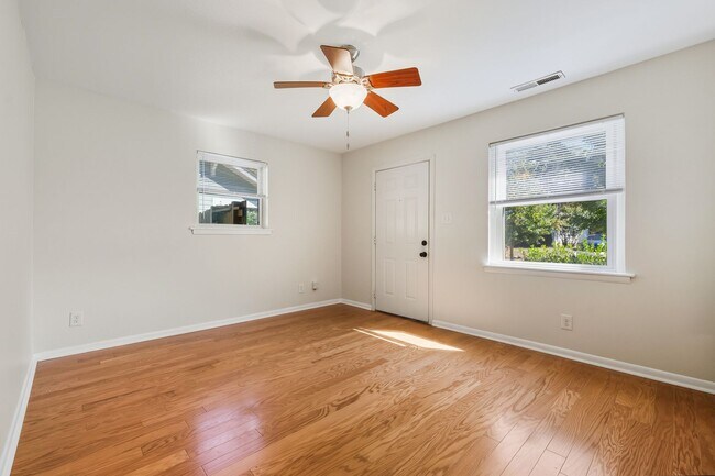 Foto del edificio - 1017 Onslow St