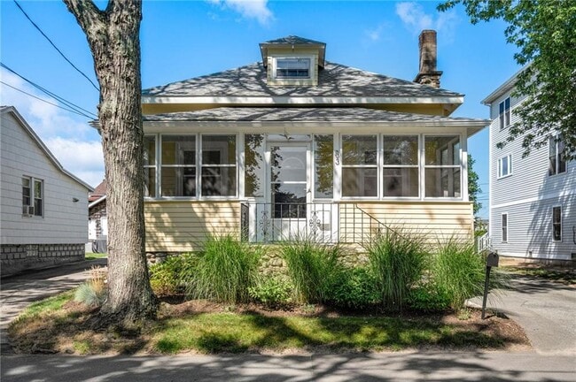 Building Photo - 83 Spring Ave