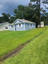 Building Photo - 6662 Wisteria Dr