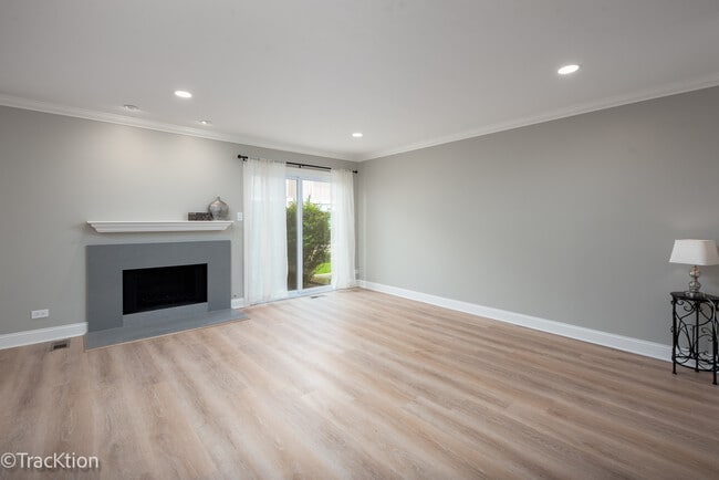 Building Photo - 1185 Leicester Ct