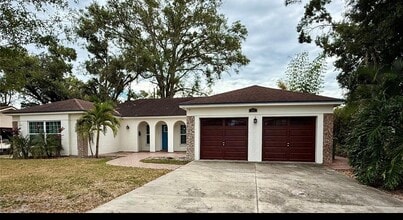 Building Photo - 914 W Cimmeron Dr