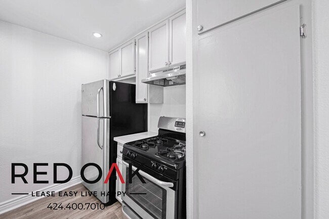 Foto del edificio - 6029 Carlton Way