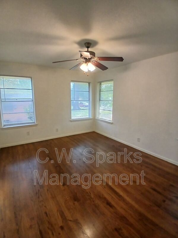 Foto del edificio - 4918 Rockport Dr