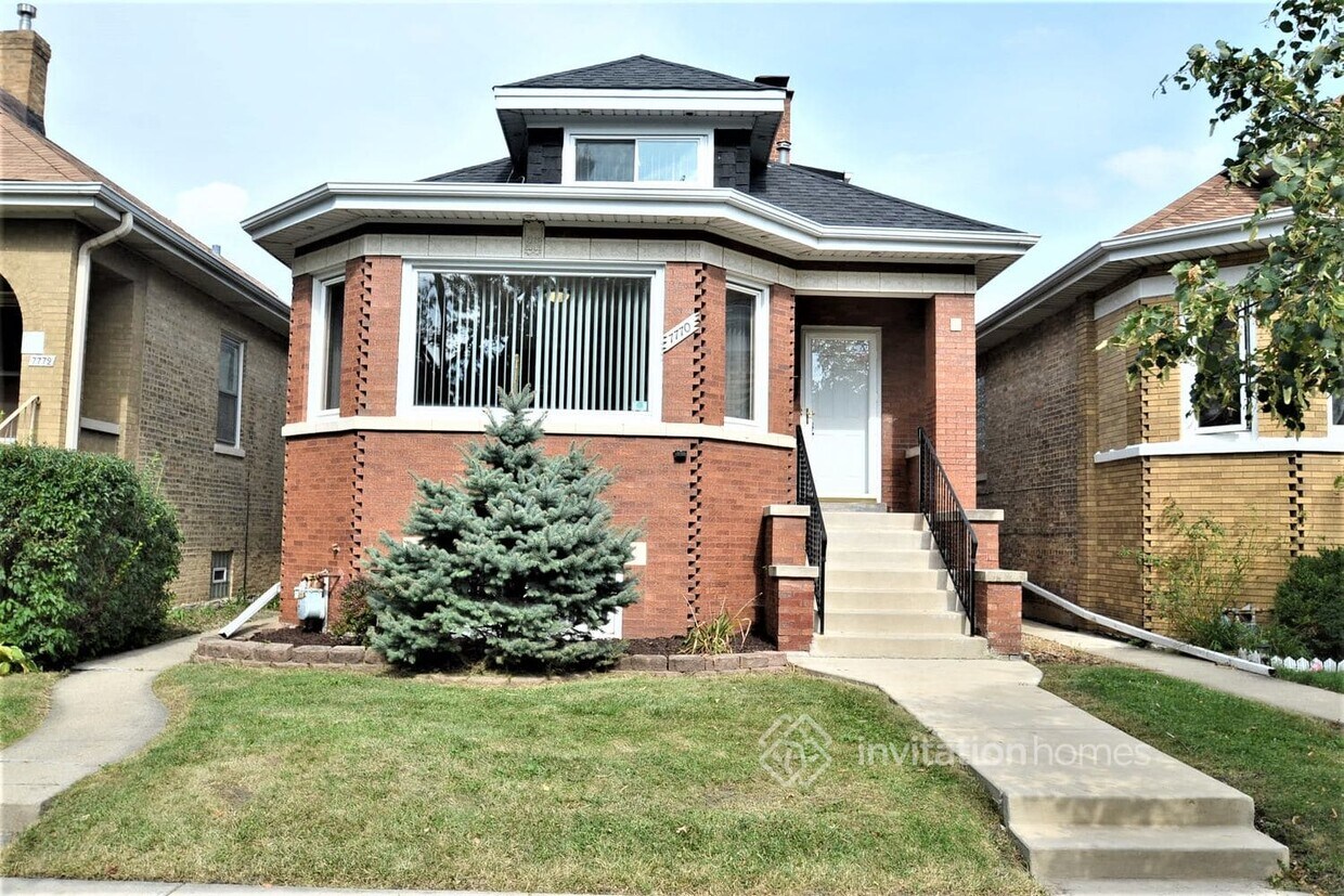 Primary Photo - 7770 W Sunset Dr