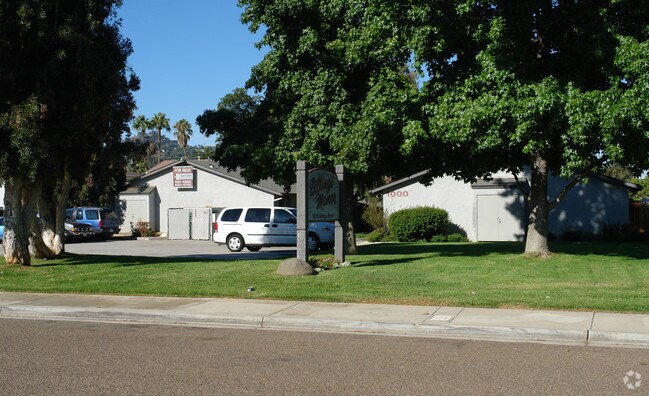 Foto del edificio - 1000 Billings St