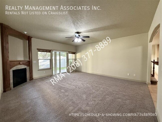 Foto del edificio - 2530 E Satterfield St