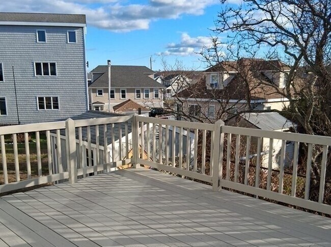 Building Photo - 23 Gunrock Ave