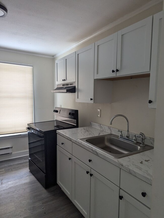 9-16 Village St - 9-16 Village St Apartment