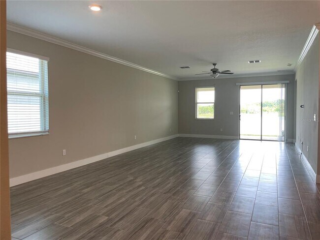 Foto del edificio - 9766 Campanula Ct