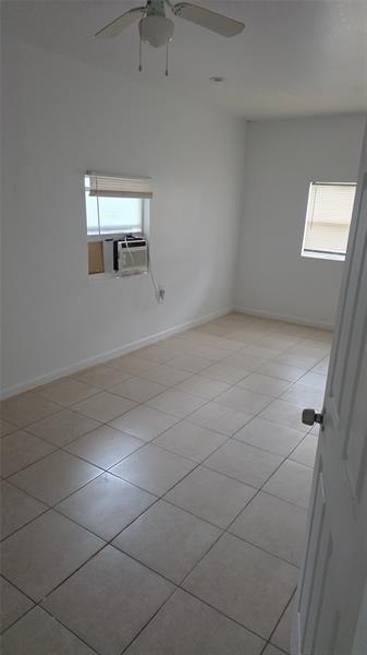 Foto del edificio - 2524 Funston St