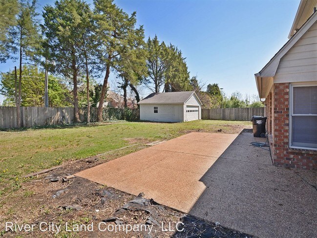 Foto del edificio - 5 br, 3.5 bath House - 7414 Iris cove