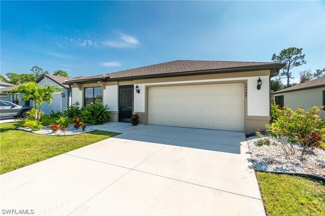 Building Photo - 16048 Beachberry Dr