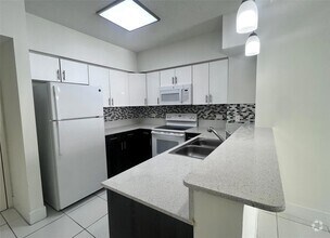 Building Photo - 2601 NW 16th St Rd