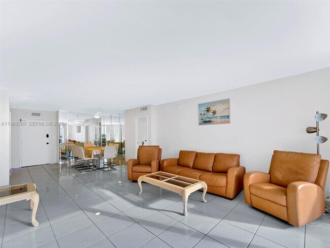 Foto del edificio - 3140 S Ocean Dr