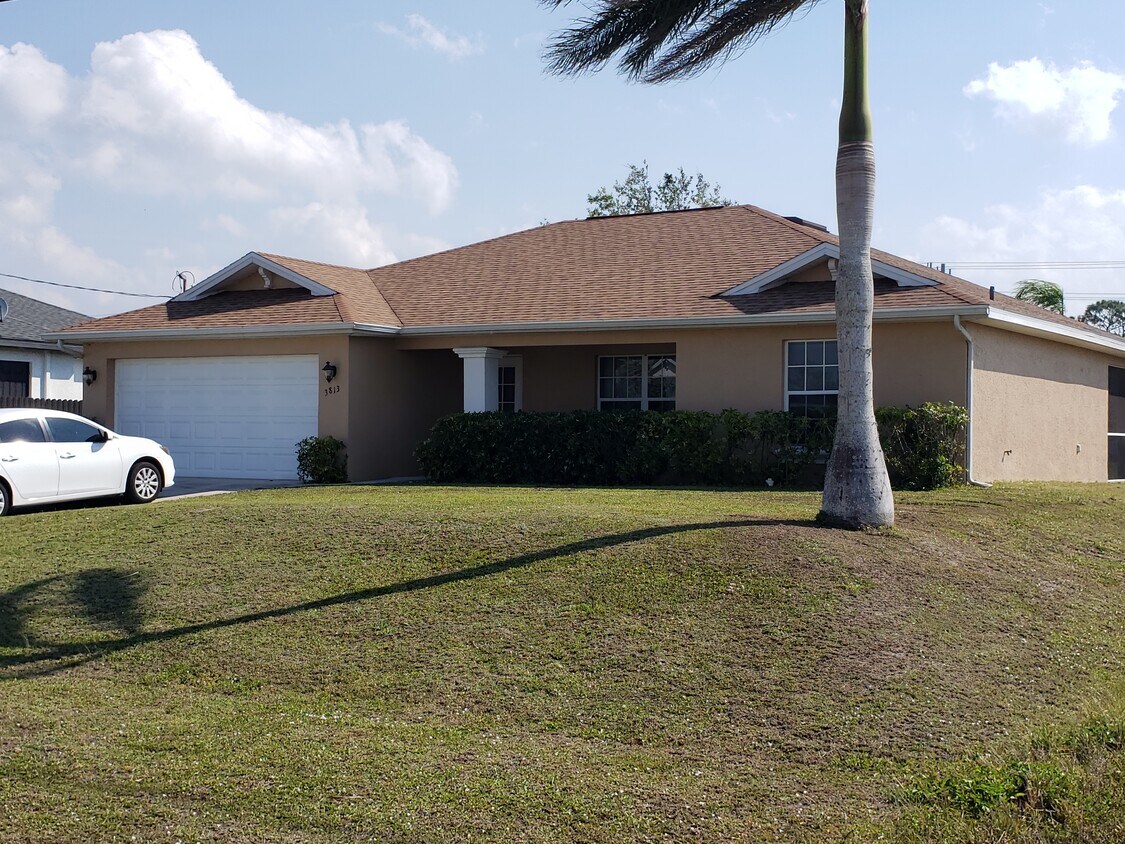3813 NE 23rd Pl, Cape Coral, FL 33909 House Rental in Cape Coral, FL