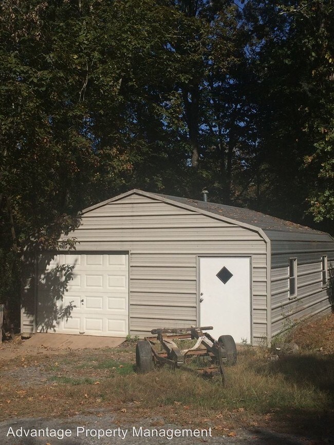 Building Photo - 2 br, 1 bath House - 46 Della Carter