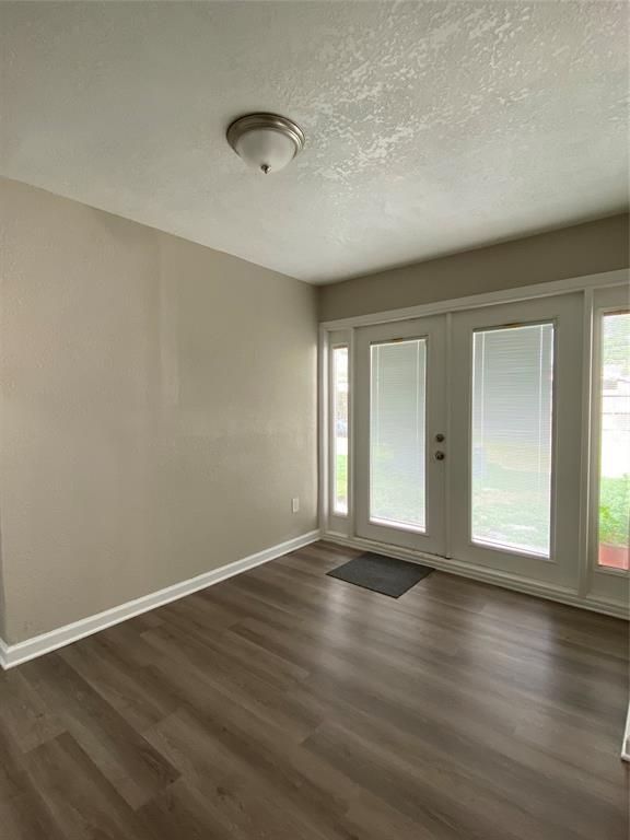 Building Photo - 1305 Zuber Dr