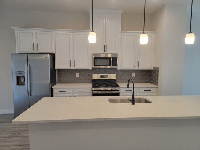 Foto del edificio - 1622 Grove Chestnut Rd