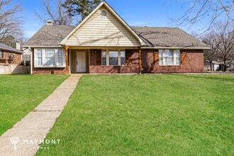 Building Photo - 31 Hickory Ridge