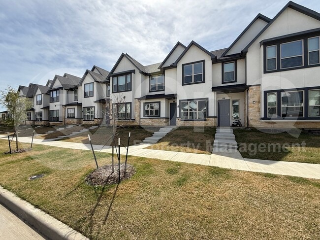 Building Photo - 285 Buck Ridge Dr