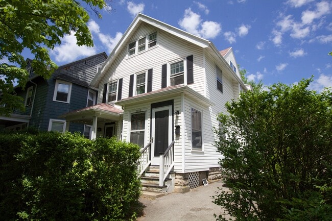 Building Photo - 1016 Harvard St