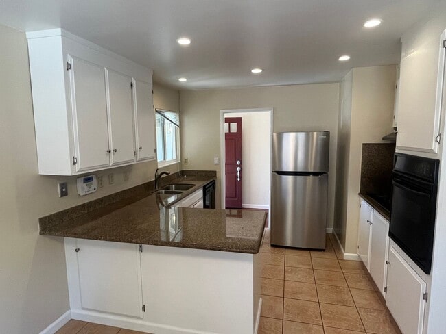 Building Photo - 3-Bedroom San Pablo Home in Tara Hills Nei...