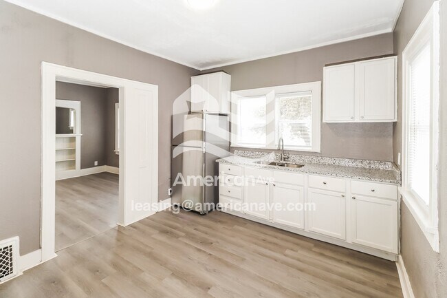 Foto del edificio - 831 S Walnut St