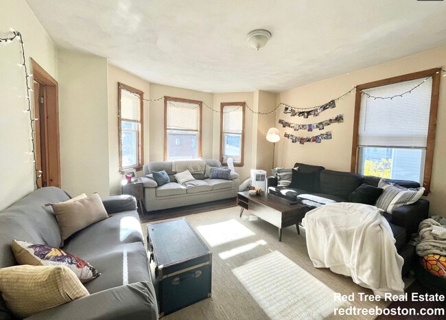 Photo - 203 Hillside St Apartment